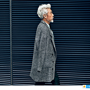 农村乱伦女儿的小嫩逼
