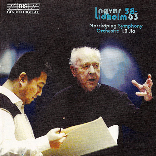 农村乱伦女儿的小嫩逼
